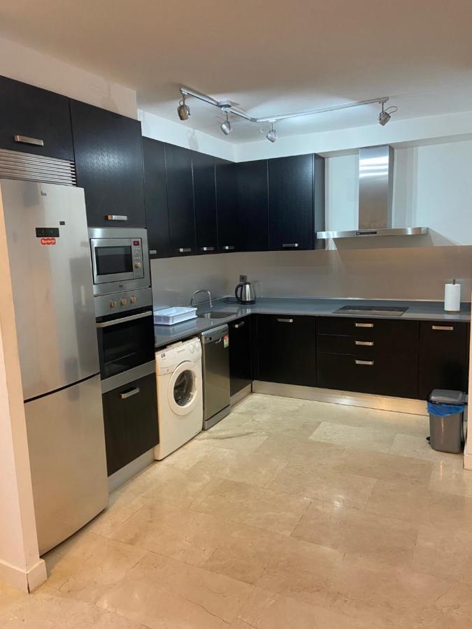 Apartamentos Marquesado Madrid Exteriör bild